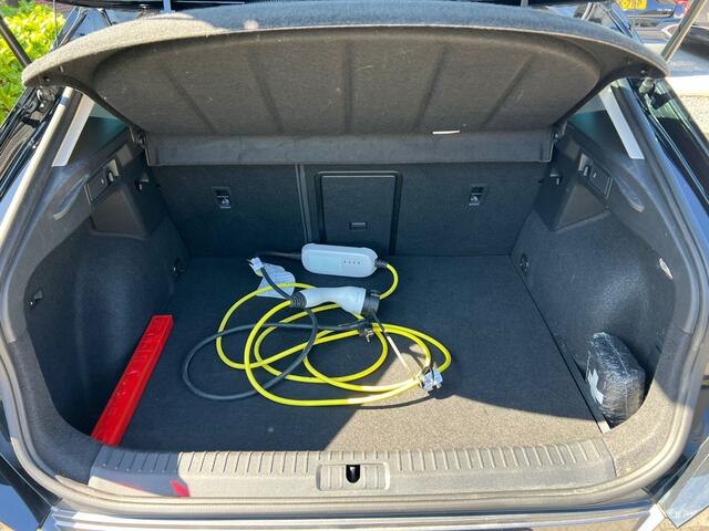 Cupra Formentor 1.4 e-Hybrid Performance 204 pk, cruise, stoelverw, airco, camera