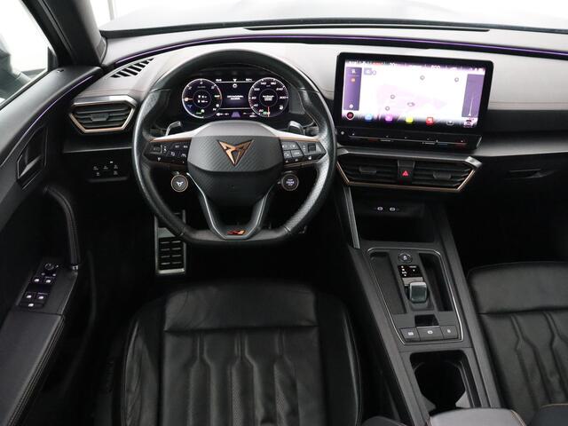 Cupra Formentor 1.4 eHybrid VZ Performance | SOH 89% | Panoramadak | Leder | Stoelverwarming | Carplay | Sfeerverlichting | Adaptive cruise | Camera | Navigatie | Stuurverwarming | PHEV | Plug In