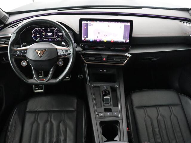 Cupra Formentor 1.4 eHybrid VZ Performance | SOH 89% | Panoramadak | Leder | Stoelverwarming | Carplay | Sfeerverlichting | Adaptive cruise | Camera | Navigatie | Stuurverwarming | PHEV | Plug In