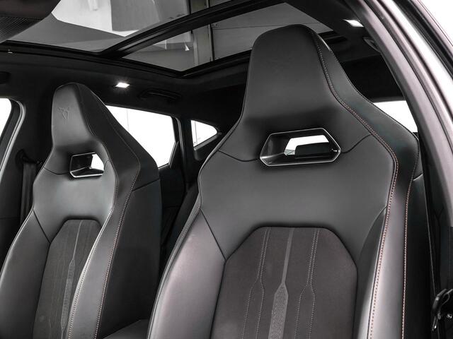 Cupra Formentor 1.4 245pk DSG e-Hybrid VZ Performance · Panoramadak · 360 Camera · Wegklapbare Trekhaak · Dodehoek Detectie · Keyless · 19'' Inch ·