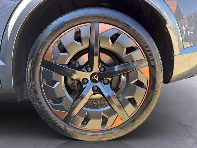 Cupra Formentor 1.4 e-Hybrid Performance /Apple Carplay/Sportstoel+memory/Travel-Side-Lane-Front Assist/Elek. Klep/Stoel-Stuurverw./Camera+Parksens./Sfeerverlichting/Keyless/(MET GARANTIE*)