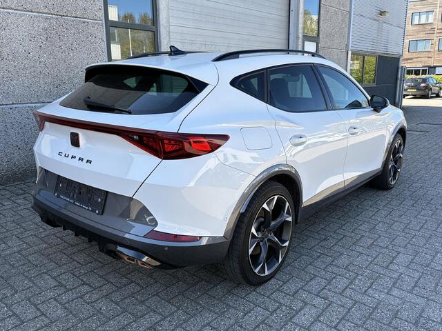 Cupra Formentor 1.4 e-Hybrid VZ Performance 245pk PHEV | Stoelverwarming | Achteruitrijcamera | Adaptive cruise control