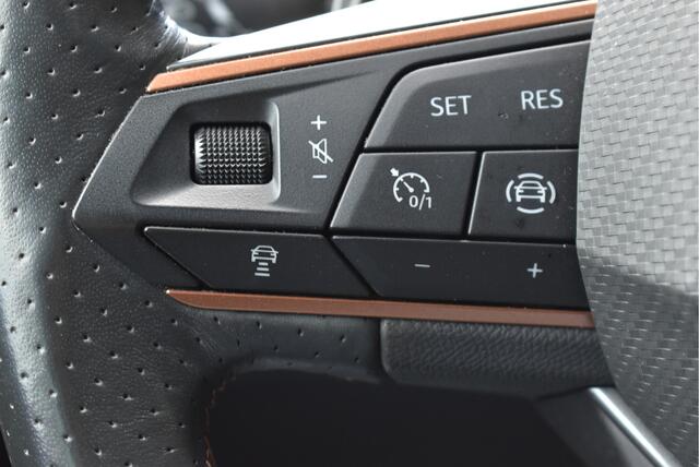 Cupra Formentor 1.4 e-Hybrid Virtual cockpit, Adaptive cruise, Stuur/stoelverwarming, DAB, PDC, Carplay