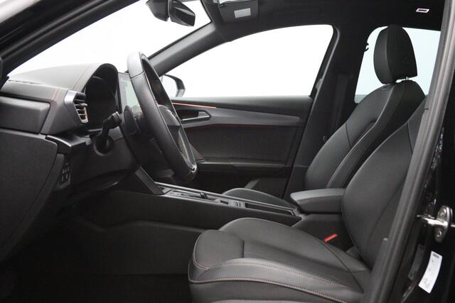 Cupra Formentor 1.4 e-Hybrid 204 PK Performance PHEV, Panoramadak, Camera, Adap. Cruise Control