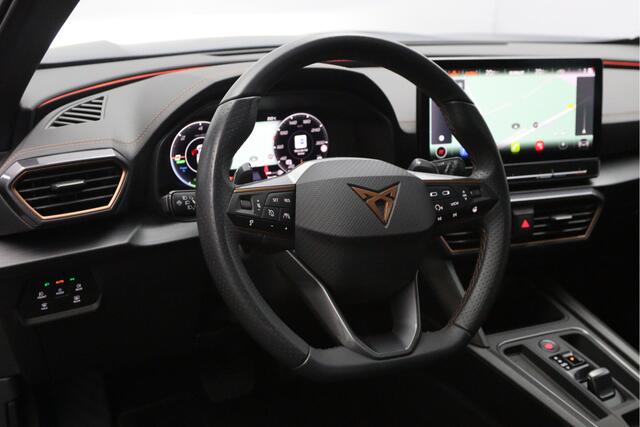 Cupra Formentor 1.4 e-Hybrid 204 PK Performance PHEV, Panoramadak, Kuipstoelen, Memory, Adap. Cruise Control