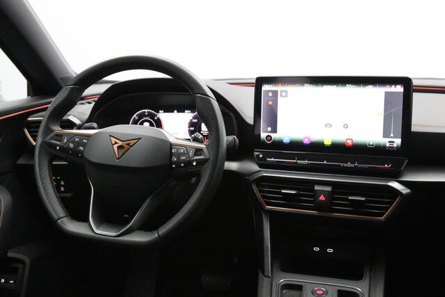 Cupra Formentor 1.4 e-Hybrid 204 PK Performance PHEV, Panoramadak, Kuipstoelen, Memory, Adap. Cruise Control