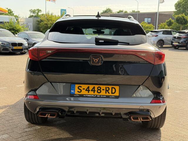 Cupra Formentor 1.4 e-Hybrid VZ Copper Edition PANORAMADAK| LEDER SPORT INTERIEUR| SFEER VERLICHTING| CAMERA| NAVIGATIE| F1 FLIPPERS| DODE HOEK | STOEL/STUUR VERWARMING |
