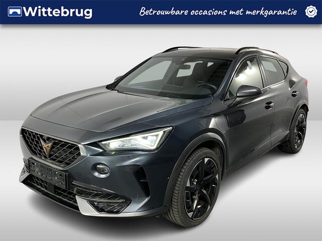 Cupra Formentor 1.4 e-Hybrid VZ Black Edition / AUTOMAAT/ 245 PK/ TREKHAAK/ LEER/ DCC/ ACC/ FULL LINK/ PARK.SENSOR.V+A/ 360 CAMERA/ STUUR+STOELVERWARM./ MEMORY SEAT/ ELEK.ACHTERKLEP/ DODEHOEK/ KEYLESS/ NAVI/ DAB/ CLIMA/ LED/ 19'' LMV