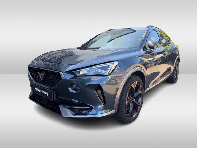 Cupra Formentor 1.4 e-Hybrid 245 pk Performance DSG Automaat Panoramadak / 19"LM velgen / App-connect / Navigatie / Stuurverwarming /