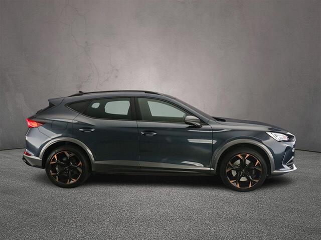 Cupra Formentor VZ Performance 1.4 TSI eHybrid 245pk DSG Automaat Trekhaak, LED matrix koplampen, 360 camera, Elektrische achterklep, Beats audio, Adaptive cruise control