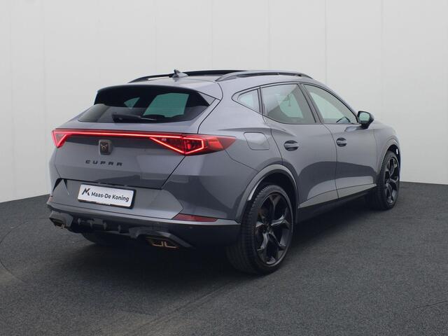 Cupra Formentor 1.4e-Hybrid 180kW/245PK VZ DSG · Panoramadak · Camera + Parkeersensoren · Apple/Android Car Play ·