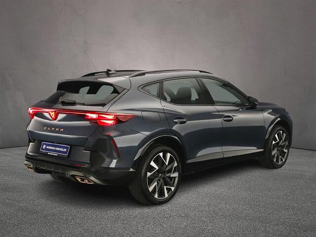Cupra Formentor Business 1.5 TSI eHybrid 204pk DSG Automaat Trekhaak, Panoramadak, Adaptive cruise control, LED matrix koplampen, Stoelverwarming, Achteruitrijcamera