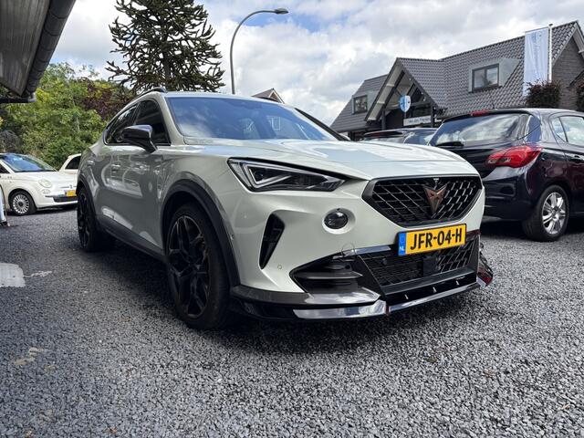 Cupra Formentor VZ5 2.5 390 PK | TAIGA GREY EDITION | No 295/999 | CARBON