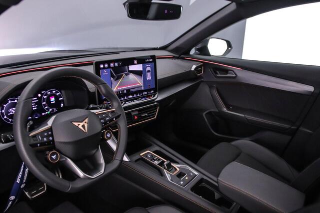 Cupra Formentor Business 1.5 TSI eHybrid 204pk DSG Automaat Trekhaak, Panoramadak, Adaptive cruise control, LED matrix koplampen, Stoelverwarming