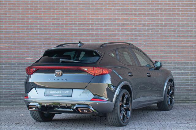 Cupra Formentor 1.4 e-Hybrid 245pk VZ, Stoel & Stuurverwarming, Navigatie, Camera, Full LED, Adaptive Cruise, DAB+.
