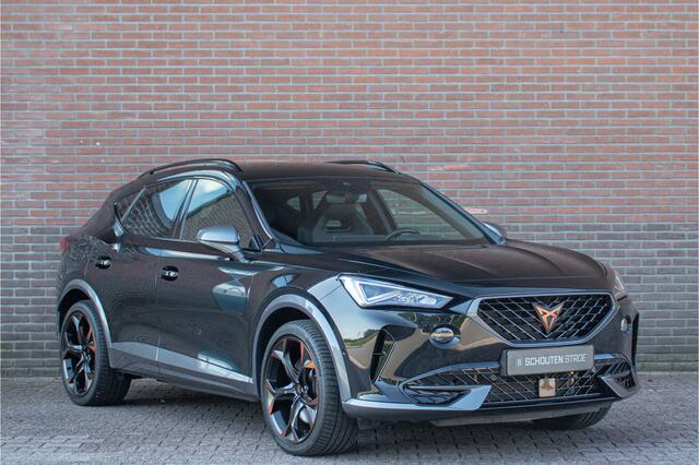 Cupra Formentor 1.4 e-Hybrid 245pk VZ, Stoel & Stuurverwarming, Navigatie, Camera, Full LED, Adaptive Cruise, DAB+.