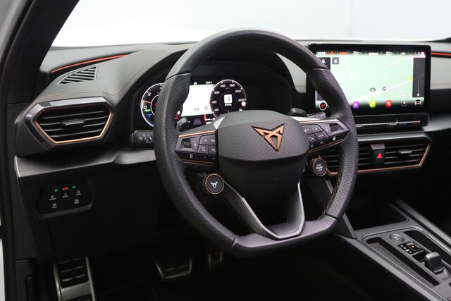 Cupra Formentor 1.4 e-Hybrid 245 PK VZ Performance PHEV, Panoramadak, Trekhaak, Leder
