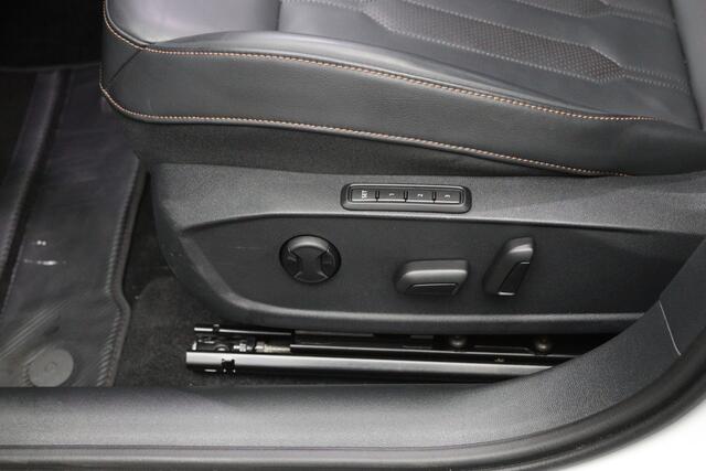 Cupra Formentor 1.4 e-Hybrid 245 PK VZ Performance PHEV, Panoramadak, Trekhaak, Leder
