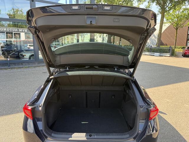 Cupra Formentor 1.4 e-Hybrid VZ Copper Edition VAN ¤29.900,- NU VOOR SLECHTS ¤28.440,- Uw LENTEVOORDEEL ¤1.460,-| CUPRA KNOPPEN| ELEK. ACHTERKLEP | MEMORY STOEL| ACHTERUITRIJCAMERA | ADAPT. CRUISE CONTROL | STOEL + STUURVERWARMING| RIJKLAARPRIJS INCL. 12 MND BOVAG GARAN