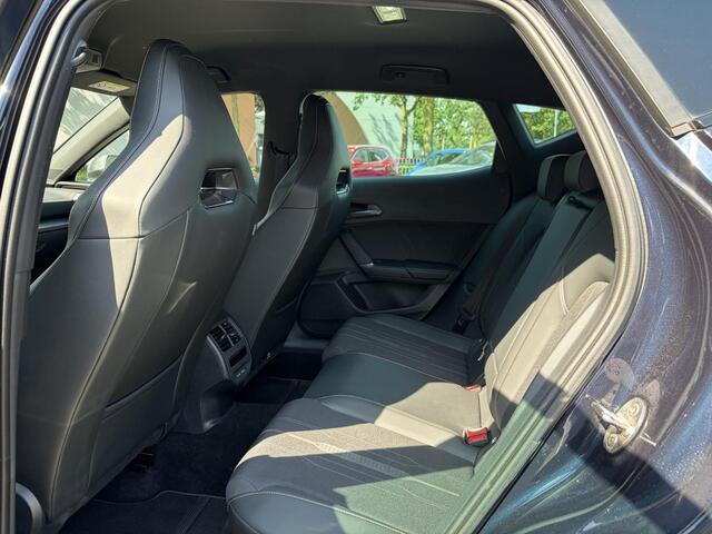 Cupra Formentor 1.4 e-Hybrid VZ Copper Edition VAN ¤29.900,- NU VOOR SLECHTS ¤28.440,- Uw LENTEVOORDEEL ¤1.460,-| CUPRA KNOPPEN| ELEK. ACHTERKLEP | MEMORY STOEL| ACHTERUITRIJCAMERA | ADAPT. CRUISE CONTROL | STOEL + STUURVERWARMING| RIJKLAARPRIJS INCL. 12 MND BOVAG GARAN