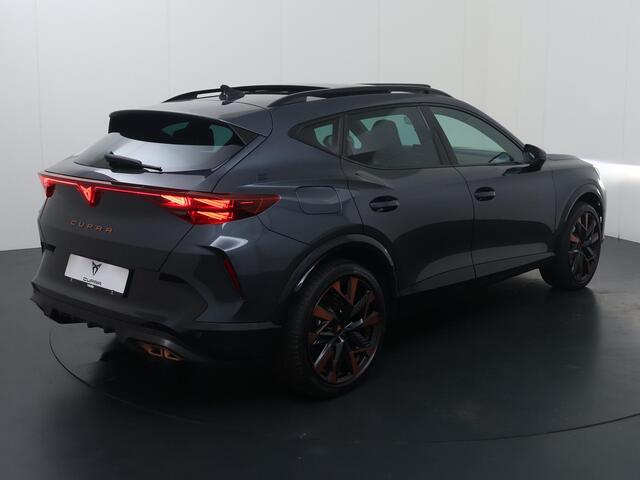 Cupra Formentor 1.5 TSI e-Hybrid VZ Tribe Edition | 272 PK | SoH 99% | Adaptive Cruise Control | Panoramadak | Sennheiser Audio | 360 graden camera | Keyless Entry | Stuur- & Stoelverwarming |