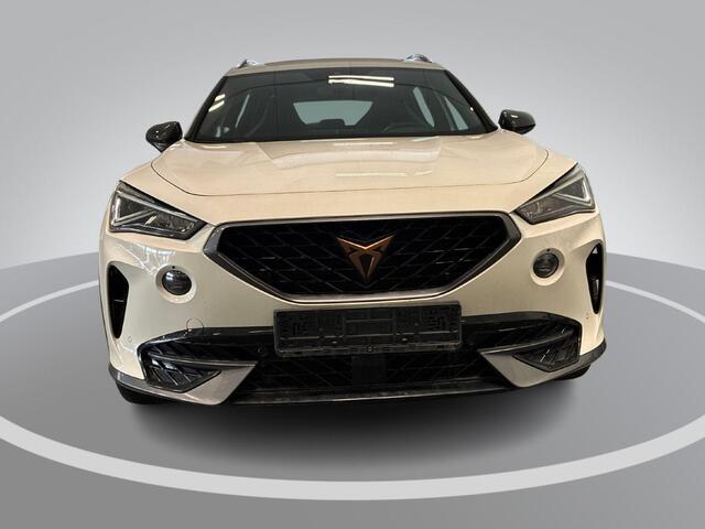 Cupra Formentor 1.4 TSI e-Hybrid 245pk DSG VZ Performance Limited · Panoramadak · Camera · Stuur- & Stoelverwarming · Keyless · Dodehoeksensor · 19"Velgen ·