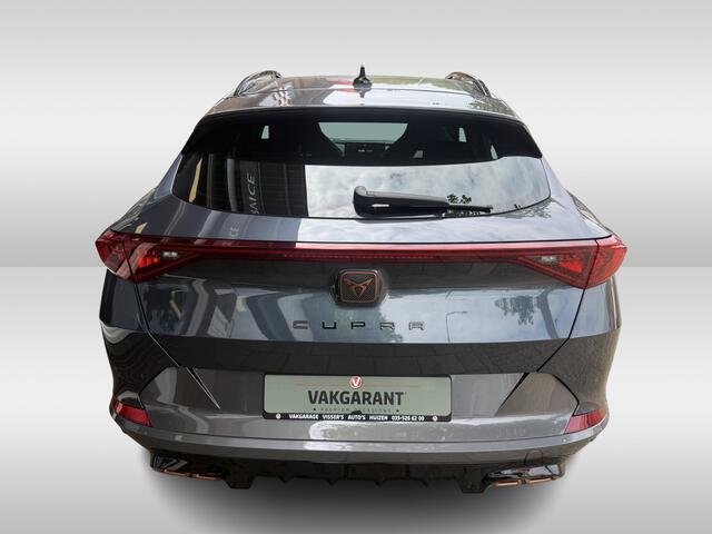 Cupra Formentor 1.4 e-Hybrid VZ Copper Edition | glazen panorama-dak / schuif | Matrix led koplampen | Apple Carplay/Android Auto |