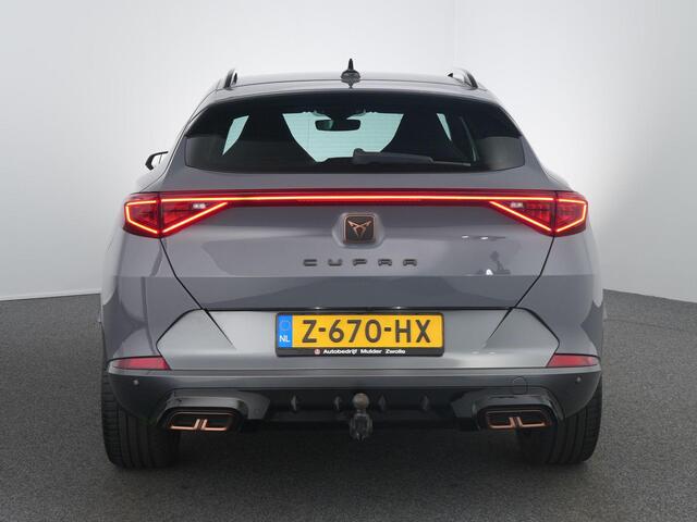 Cupra Formentor 1.4 e-Hybrid VZ Performance | Zwenkhaak | 360 Camera | Memory | Dodehoeksensor | Stoelverwarming |