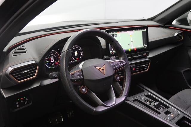 Cupra Formentor 1.4 e-Hybrid VZ 245 PK Black Edition PHEV, Panoramadak, Memory, Alcantara, Camera, Winterpakket