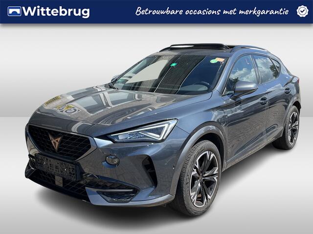 Cupra Formentor 1.4 e-Hybrid Performance / AUTOMAAT/ PANO/ BEATS AUDIO/ CAMERA/ PARK. SENSOREN/ FULL LINK/ STOEL-STUURVERWARM./ KEYLESS/ ADAPT. CRUISE/ NAVI/ CLIMA/ DAB/ 18" LMV