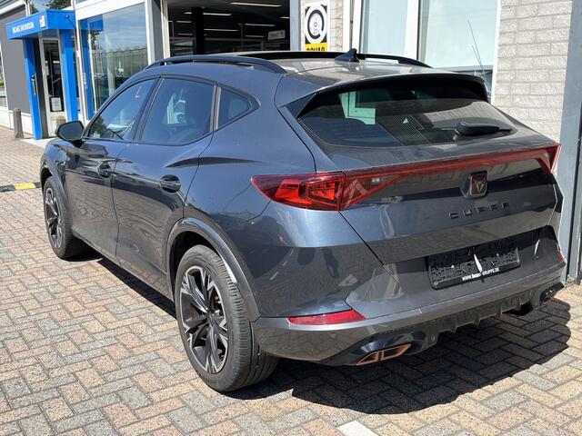 Cupra Formentor 1.4 e-Hybrid Performance / AUTOMAAT/ PANO/ BEATS AUDIO/ CAMERA/ PARK. SENSOREN/ FULL LINK/ STOEL-STUURVERWARM./ KEYLESS/ ADAPT. CRUISE/ NAVI/ CLIMA/ DAB/ 18" LMV