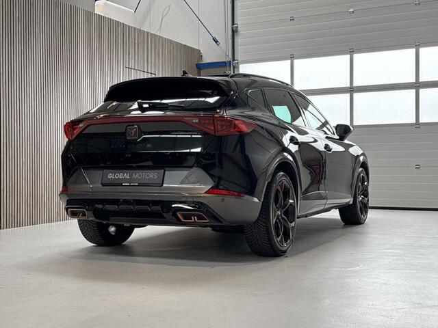 Cupra Formentor 1.4 e-Hybrid VZ Performance - PANORAMADAK - KUIPSTOELEN LEDER - CARPLAY - VIRTUAL COCKPIT - PARKEERCAMERA