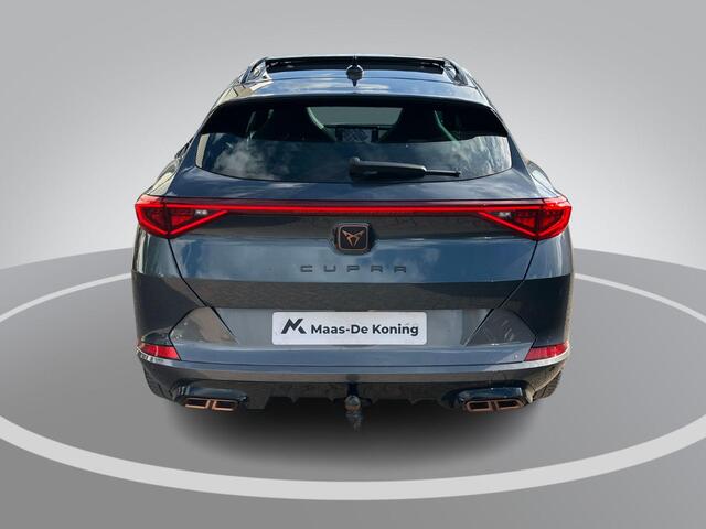 Cupra Formentor 1.4 e-Hybrid 180KW/245PK VZ Performance · Camera + parkeersensoren · Trekhaak · Panoramadak ·