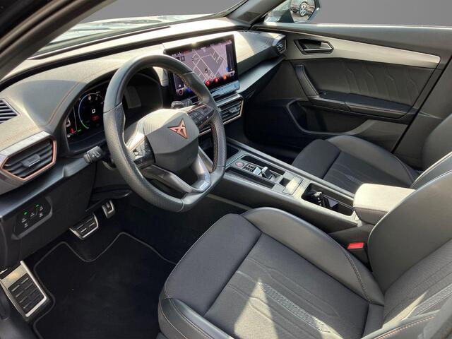 Cupra Formentor 1.4 e-Hybrid 180KW/245PK VZ Performance · Camera + parkeersensoren · Trekhaak · Panoramadak ·