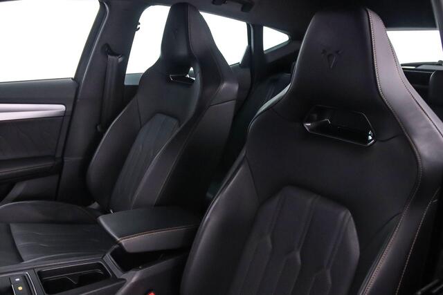 Cupra Formentor VZ Performance 1.4 TSI eHybrid 245pk DSG Automaat Trekhaak, Adaptive cruise control, Lederen bekleding, 360 camera, Elektrische achterklep, Achteruitrijcamera, LED matrix koplampen