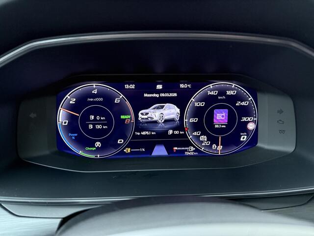 Cupra Formentor 1.4 e-Hybrid VZ | 245 PK | SoH 99% | Trekhaak | Adaptive Cruise Control | Achteruitrijcamera | Matrix LED | Dodehoek detectie | Keyless Entry | Navigatiesysteem | Stuur- & Stoelverwarming | Apple Carplay / Android Auto |