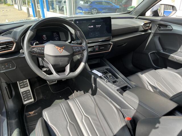 Cupra Formentor 1.4 e-Hybrid VZ Black Edition / 245 PK/ AUTOMAAT/ PANODAK/ SPORTSTOELEN/ NAVI/ KEYLESS/ STOELVERWARM./ 360 CAMERA/ FULL LINK
