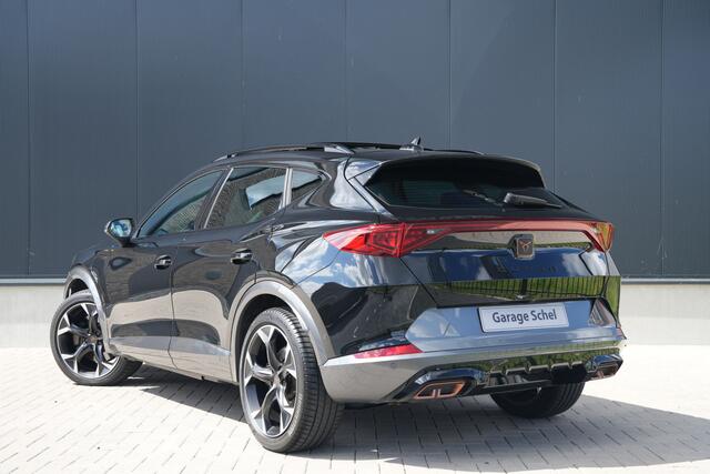 Cupra Formentor 1.4 e-Hybrid VZ Performance 245pk - Matrix LED - Pano - Leder - Trekhaak - Stuurverwarming - Navi - Rijklaar
