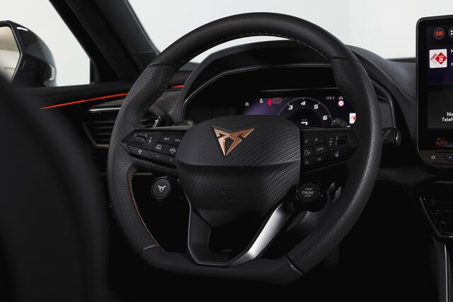 Cupra Formentor 1.5 TSI e-Hybrid VZ Tribe Edition | S/k-Panodak | Dig. Cockpit | Adapt. Cruise | Stoel-+ Stuurverw. PDC | 360 Camera | NAV + App. Connect | ECC | Elek. Klep | LM 19" | 0661