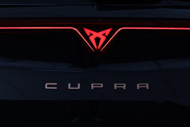 Cupra Formentor 1.5 TSI e-Hybrid VZ Tribe Edition | S/k-Panodak | Dig. Cockpit | Adapt. Cruise | Stoel-+ Stuurverw. PDC | 360 Camera | NAV + App. Connect | ECC | Elek. Klep | LM 19" | 7989