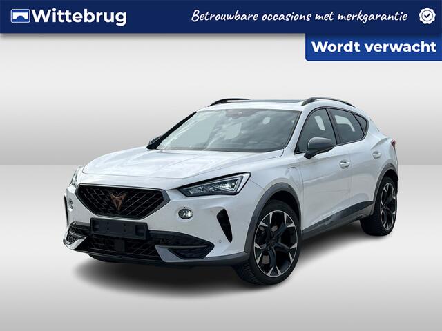 Cupra Formentor 1.4 e-Hybrid 245PK VZ Black Edition / Panoramadak / SuperSport Stuur / Memory Seat / Achteruitrijcamera / Elektrische Achterklep / Stuur + Stoelverwarming