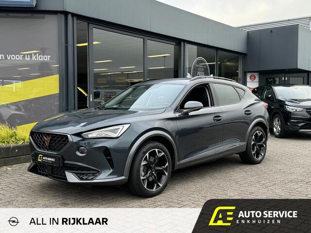 Cupra Formentor 1.4 e-Hybrid Adrenaline Geheel rijklaar incl. 12m garantie ! | Trekhaak | 18" LMV incl. 4 nieuwe all season banden | PDC achter en Camera | 204 pk! | Climate control | Keyless | Full LED | Navi | Dikke Hybrid!