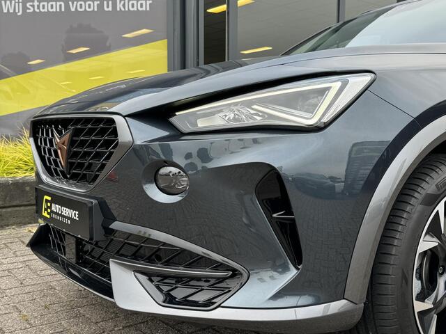 Cupra Formentor 1.4 e-Hybrid Adrenaline Geheel rijklaar incl. 12m garantie ! | Trekhaak | 18" LMV incl. 4 nieuwe all season banden | PDC achter en Camera | 204 pk! | Climate control | Keyless | Full LED | Navi | Dikke Hybrid!