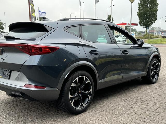 Cupra Formentor 1.4 e-Hybrid Adrenaline Geheel rijklaar incl. 12m garantie ! | Trekhaak | 18" LMV incl. 4 nieuwe all season banden | PDC achter en Camera | 204 pk! | Climate control | Keyless | Full LED | Navi | Dikke Hybrid!