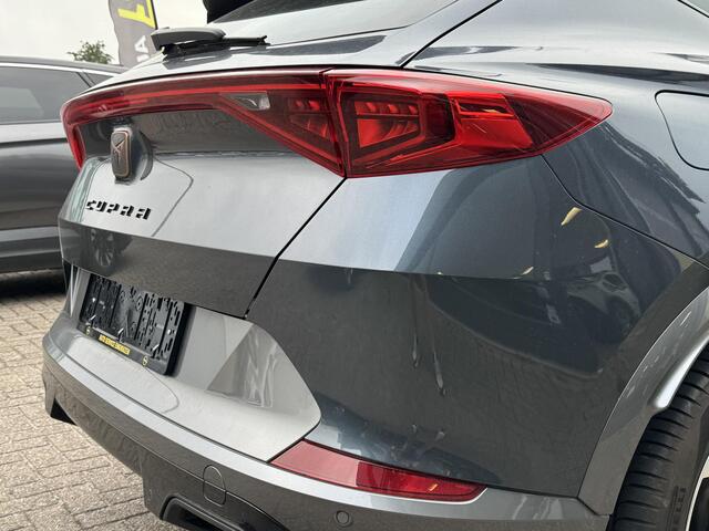 Cupra Formentor 1.4 e-Hybrid Adrenaline Geheel rijklaar incl. 12m garantie ! | Trekhaak | 18" LMV incl. 4 nieuwe all season banden | PDC achter en Camera | 204 pk! | Climate control | Keyless | Full LED | Navi | Dikke Hybrid!