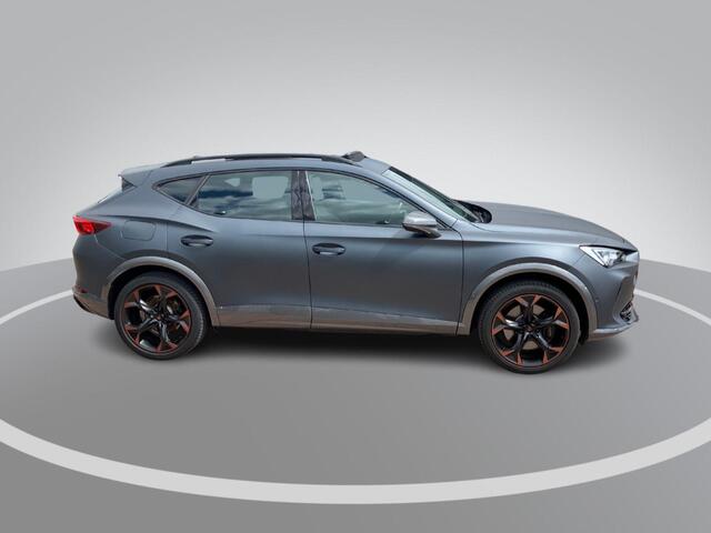 Cupra Formentor 1.4 e-Hybrid/245PK VZ Panoramadak · Navigatie · 360°Camera + Parkeersensoren ·