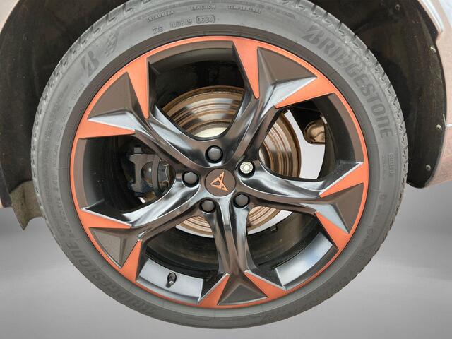 Cupra Formentor 1.4 e-Hybrid/245PK VZ Panoramadak · Navigatie · 360°Camera + Parkeersensoren ·