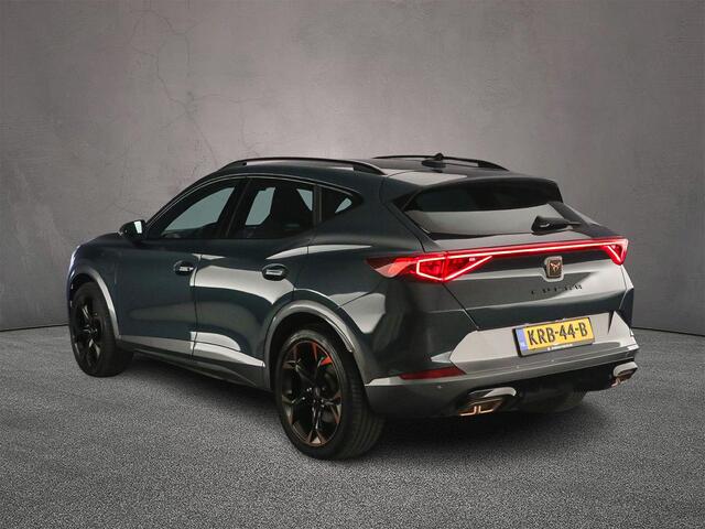 Cupra Formentor 1.4 e-Hybrid VZ Performance 245pk DSG Automaat, Adaptive cruise control, Lederen bekleding, Stoelverwarming, Stuurverwarming, Achteruitrijcamera, App-connect, LED koplampen