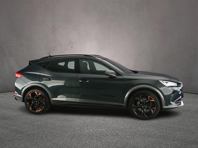 Cupra Formentor 1.4 e-Hybrid VZ Performance 245pk DSG Automaat, Adaptive cruise control, Lederen bekleding, Stoelverwarming, Stuurverwarming, Achteruitrijcamera, App-connect, LED koplampen