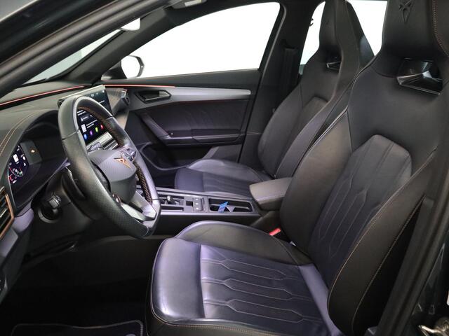 Cupra Formentor 1.4 e-Hybrid VZ Performance 245 pk Automaat | Navigatie | Panoramadak | Parkeersensoren (Park assist) | Achteruitrijcamera | Lederen bekleding | Elektr. bestuurdersstoel met geheugen |